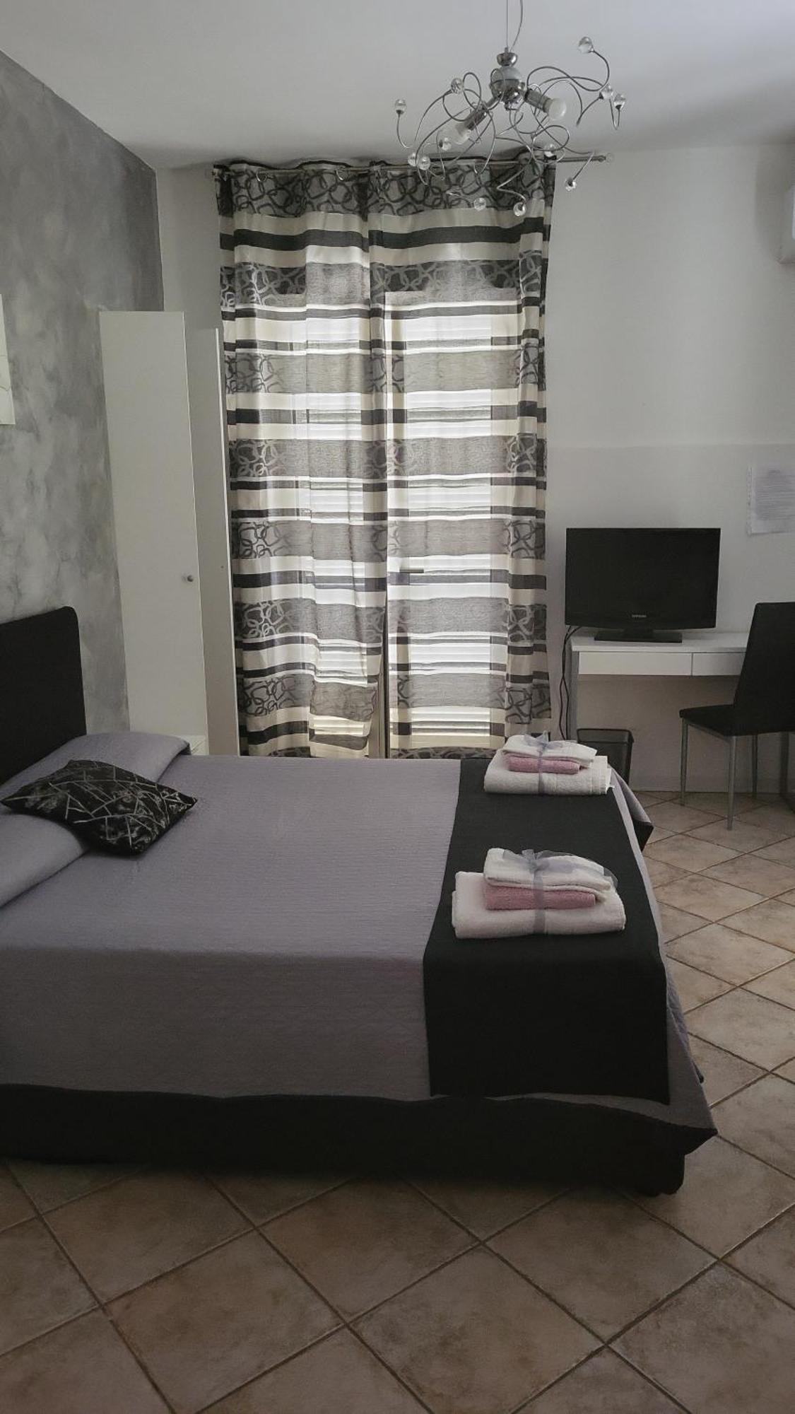 B&B Dimora Del Centro Scalea Exteriör bild