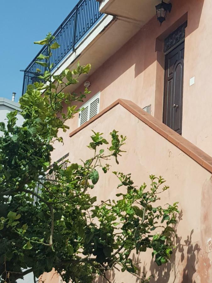 B&B Dimora Del Centro Scalea Exteriör bild