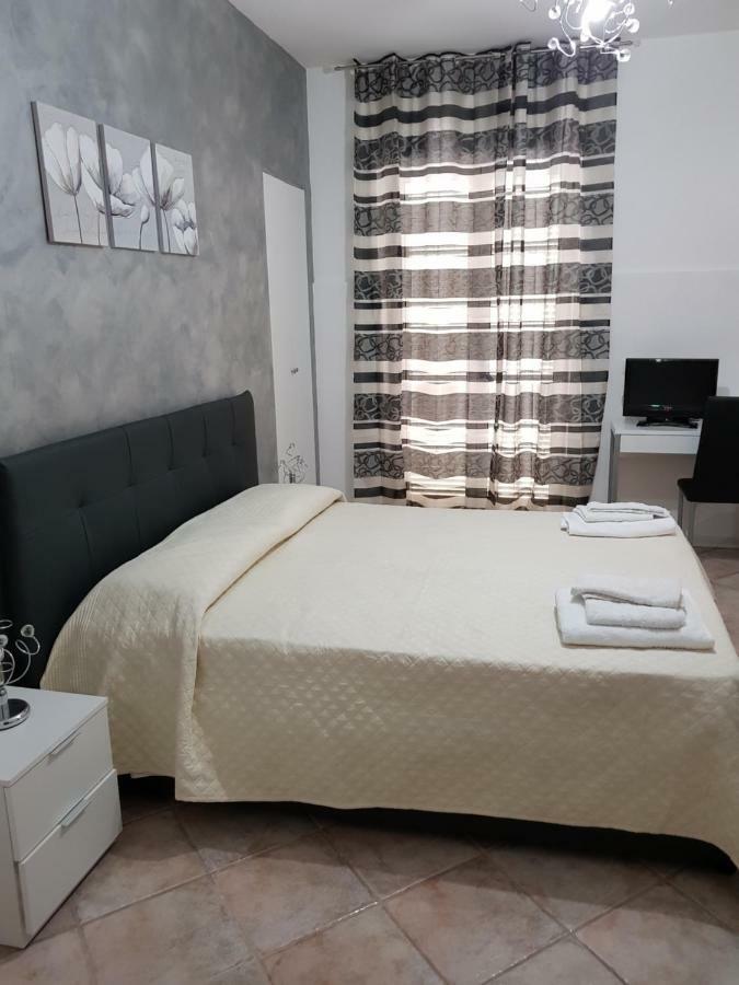 B&B Dimora Del Centro Scalea Exteriör bild
