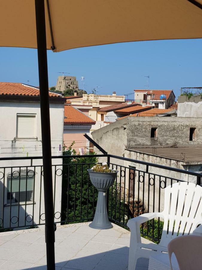 B&B Dimora Del Centro Scalea Exteriör bild